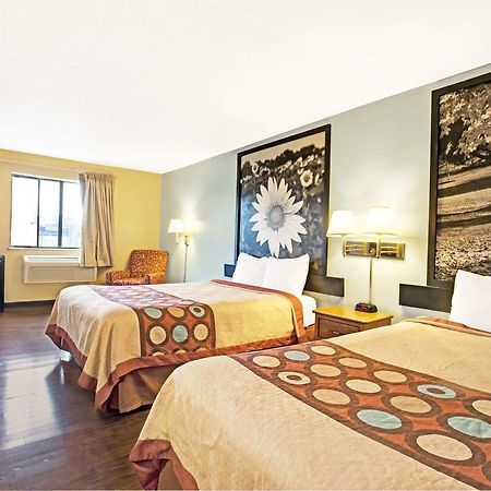 Super 8 By Wyndham Baltimore/Essex Area Zewnętrze zdjęcie