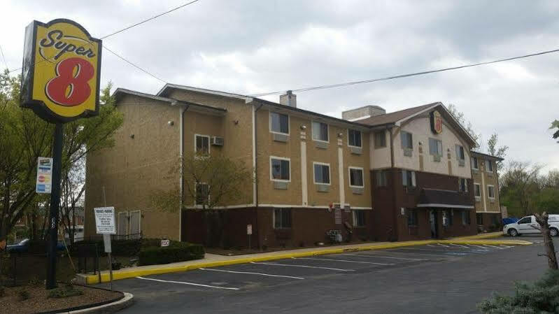 Super 8 By Wyndham Baltimore/Essex Area Zewnętrze zdjęcie